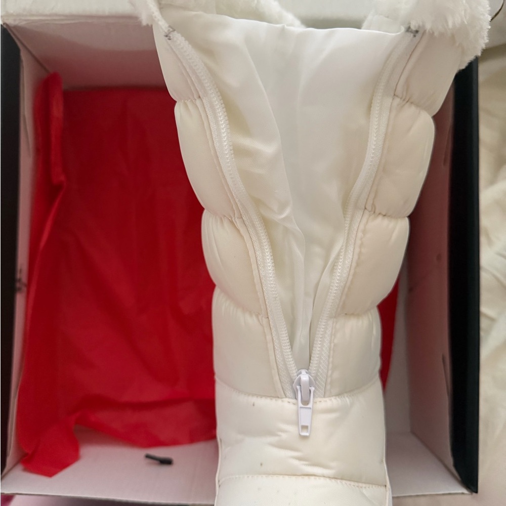 Brand new snow boots!